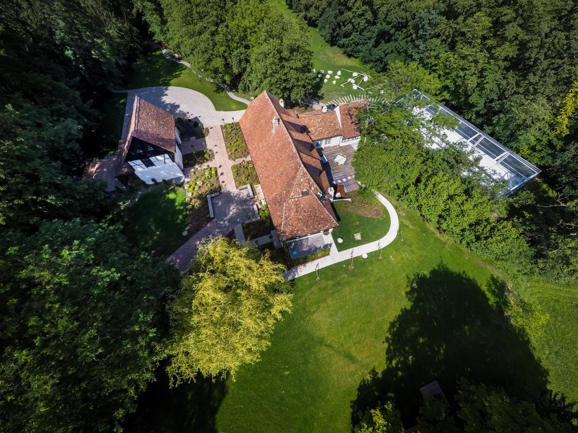 Domaine Du Kaegy - Hebergements 5 Etoiles Steinbrunn-le-Bas Экстерьер фото